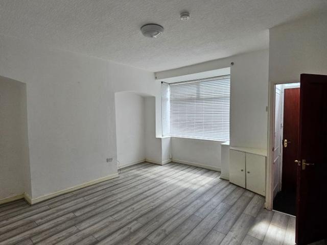 House for rent in Lee Bank, Greater Manchester