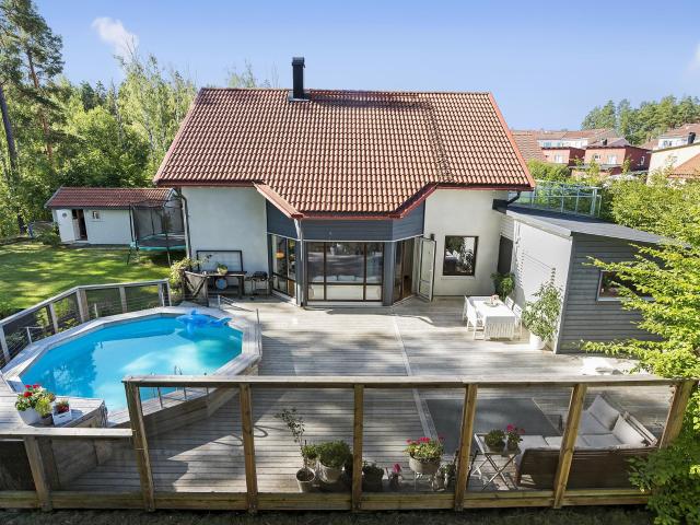 Villa till salu i Steninge, Stockholm