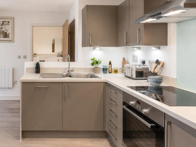 Apartment for rent in Kilnwood Vale, Horsham