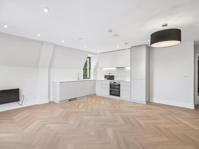 Apartment for rent in London Borough of Ealing, Greater London