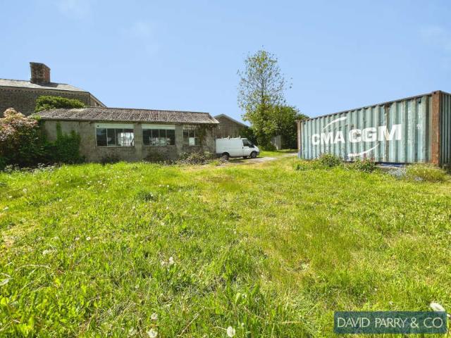 Land for sale in Knighton