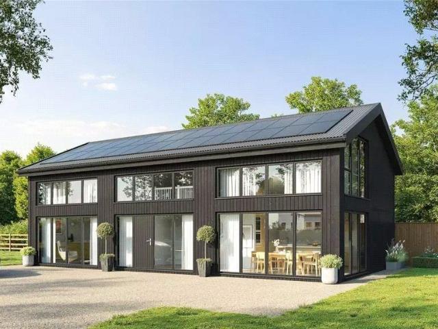 Land for sale in Buckinghamshire