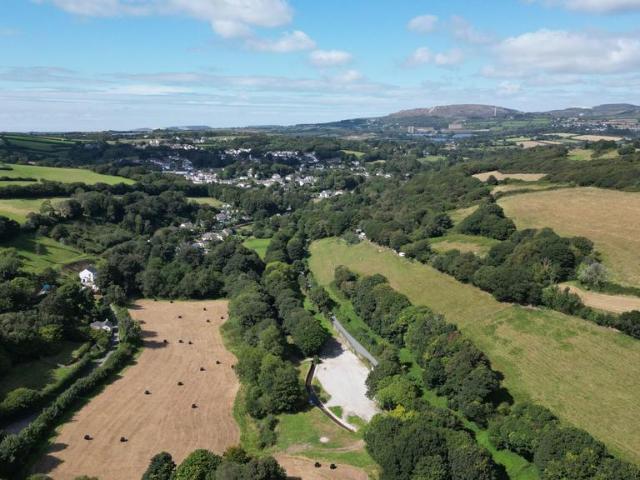 Land for sale in St. Mewan, London Apprentice