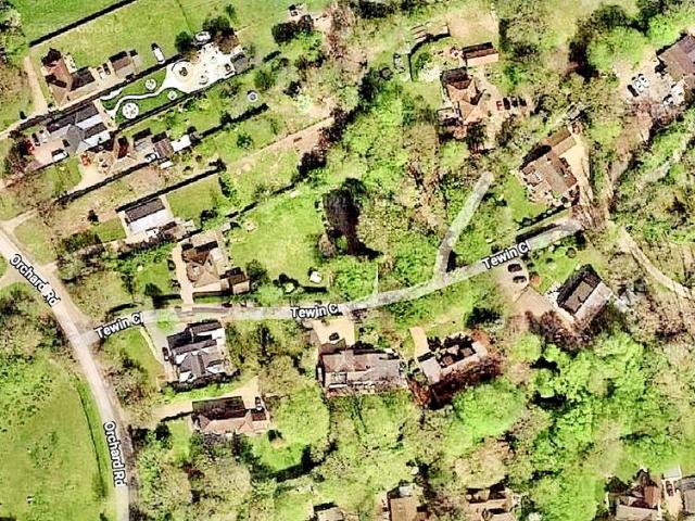 Land for sale in Panshanger, Fretherne