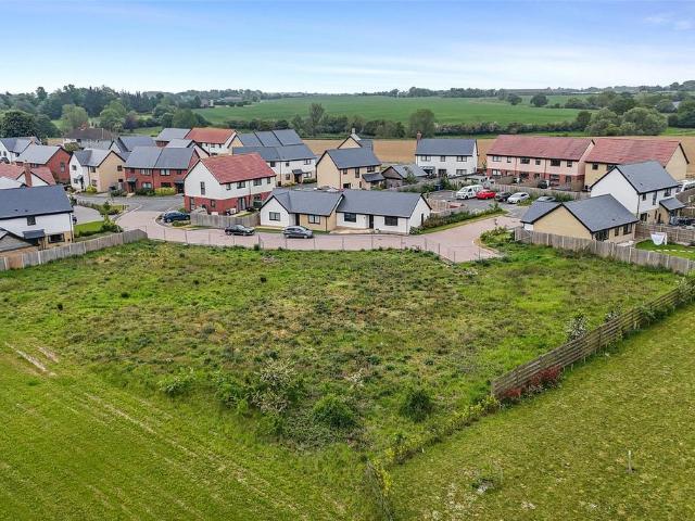 Land for sale in Chelmondiston, Suffolk