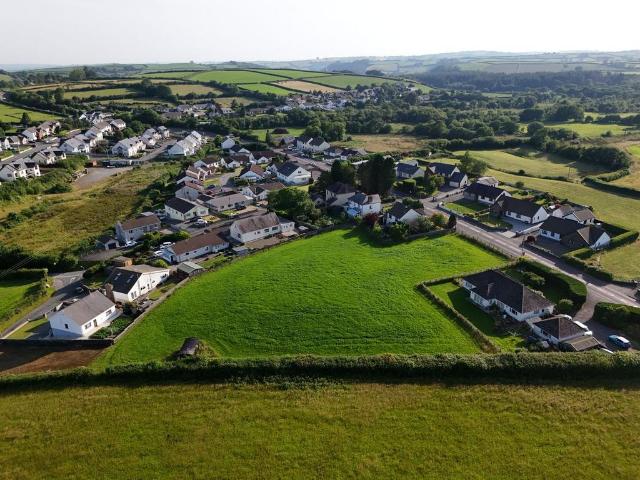 Land for sale in Llanllawddog, Llanpumsaint