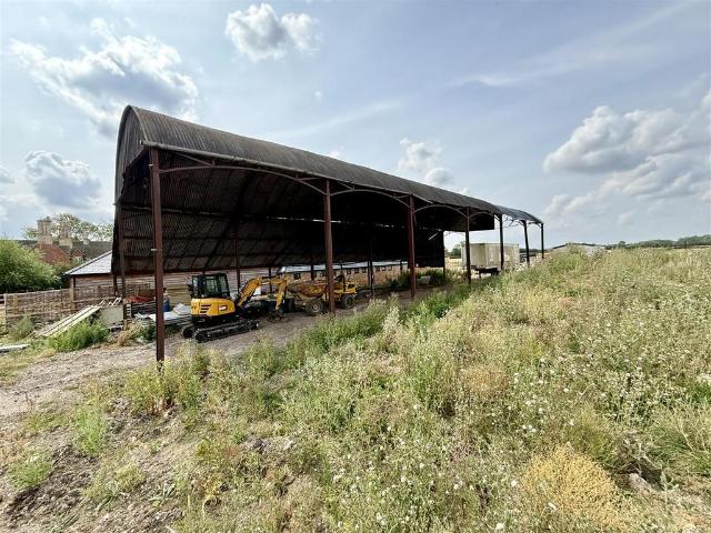 Land for sale in Dromore, Oxfordshire