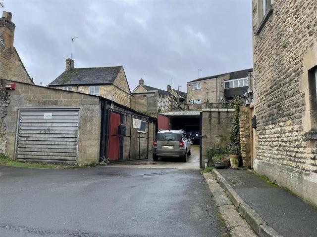 Land for sale in Baron St Martin, Barholm