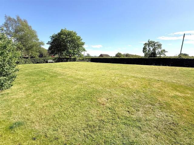 Land for sale in Harby, Brentingby