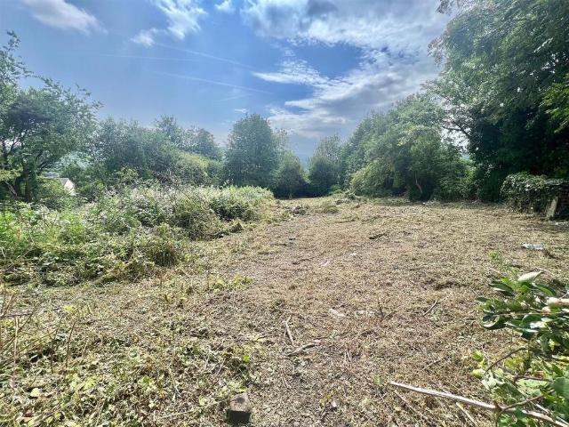 Land for sale in Milnsbridge, West Yorkshire