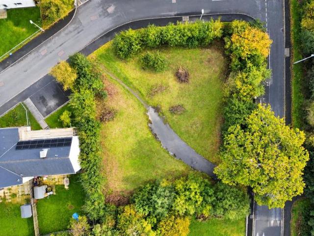 Land for sale in Llanybydder