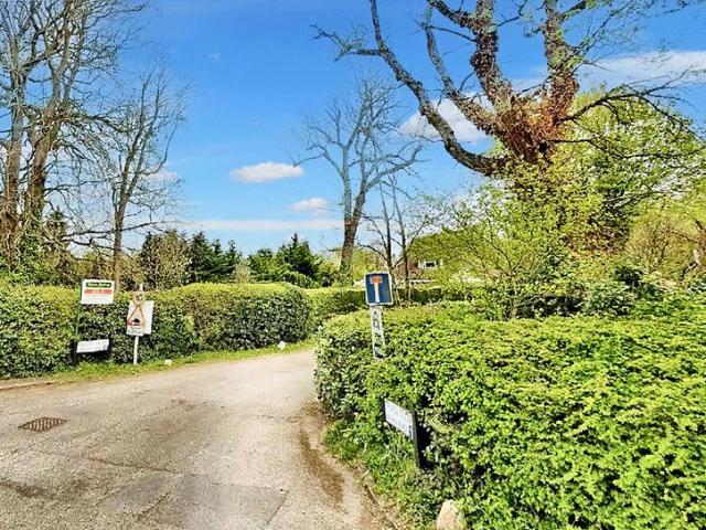Land for sale in Panshanger, Fretherne