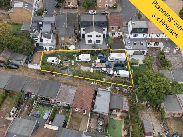 Land for sale in Summerstown, Upper Tooting