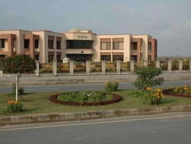 Land for sale in Faisalabad, Islamabad Capital Territory