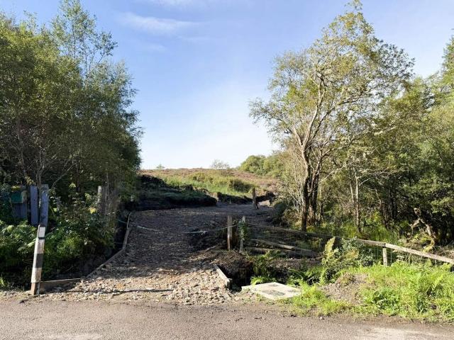 Land for sale in Ardaneaskan, Scotland