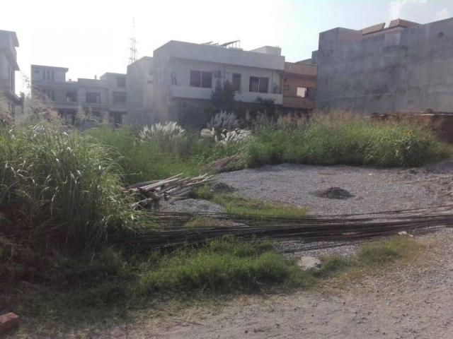 Land for sale in Islamabad