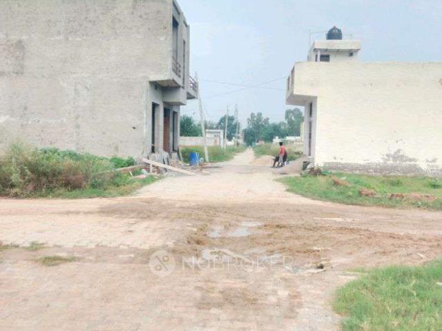 Property for sale in North Delhi, Deri