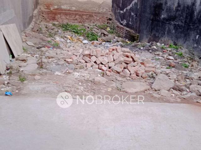Property for sale in Central Delhi, Deri
