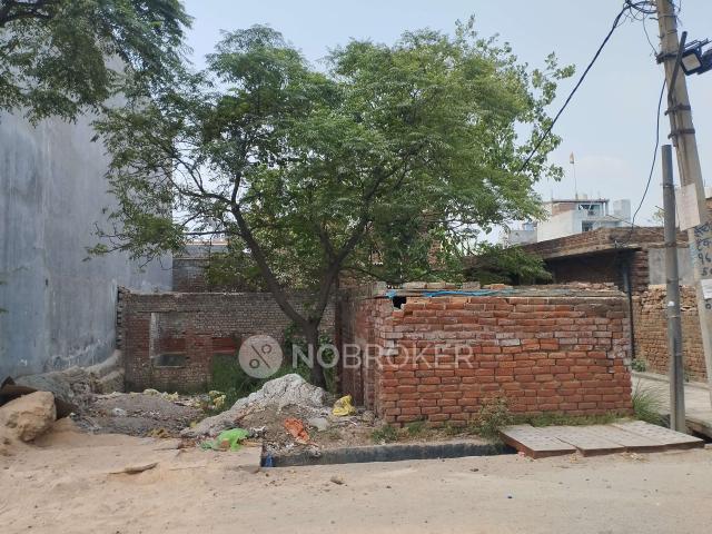 Property for sale in North Delhi, Deri