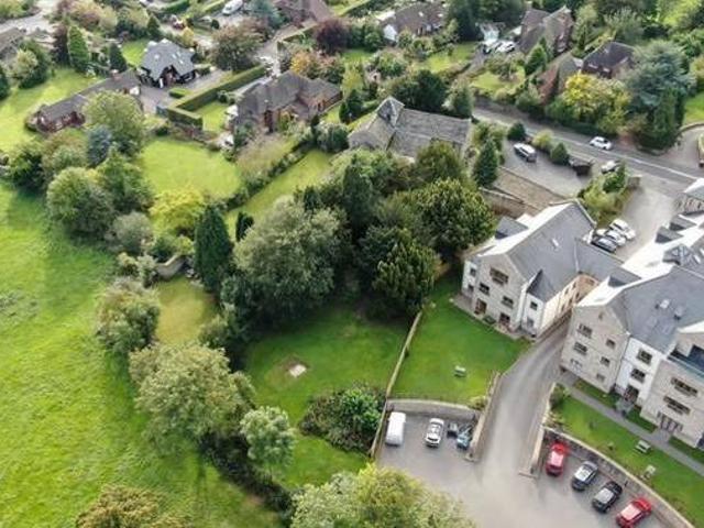 House for sale in Froggatt, East Midlands