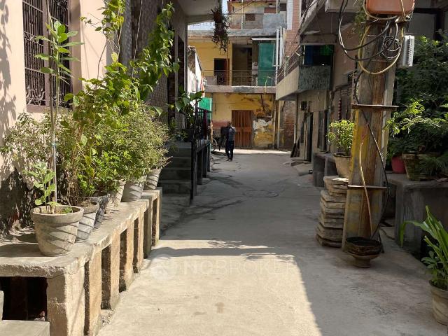 Property for sale in South West Delhi, Deri