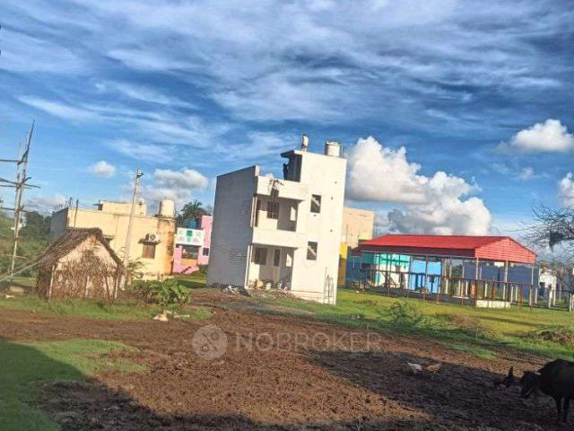 Property for sale in Valathulampedu, Kundrathur
