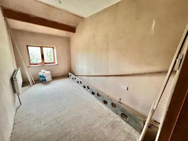 Property for sale in Milnsbridge, West Yorkshire