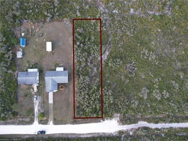 House for sale in Lorida, Florida