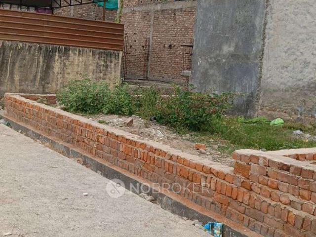 Property for sale in North West Delhi, Deri