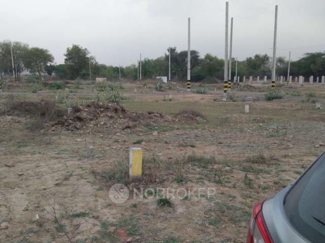 Property for sale in North Delhi, Deri