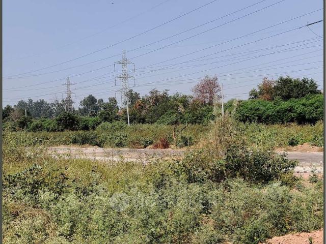 Property for sale in North Delhi, Deri