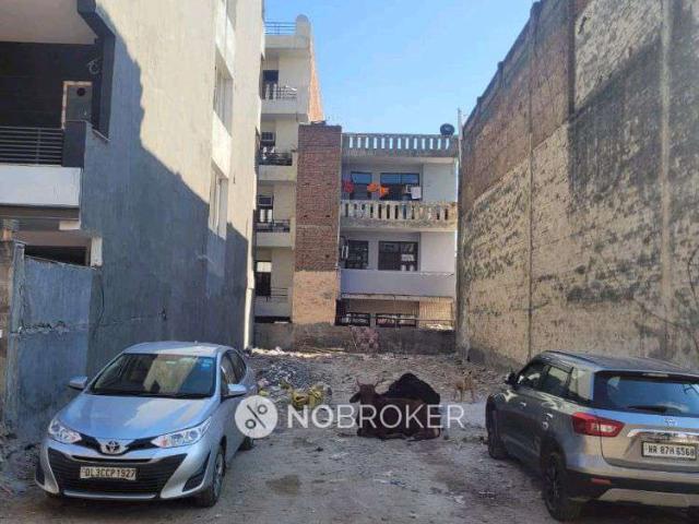 Property for sale in Hariana