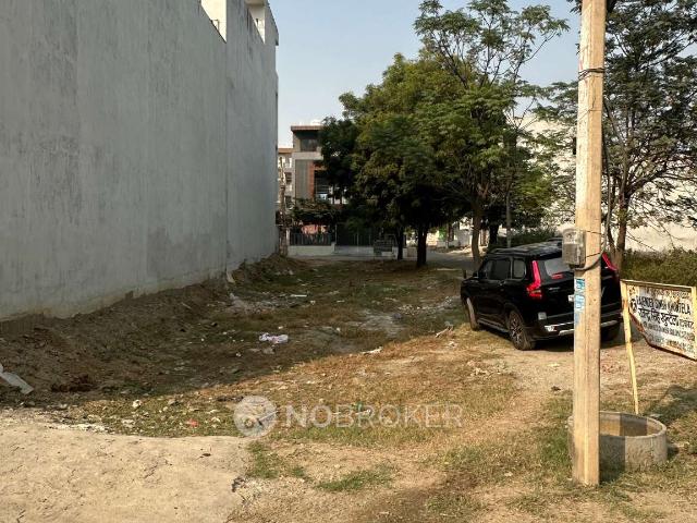 Property for sale in Hariana
