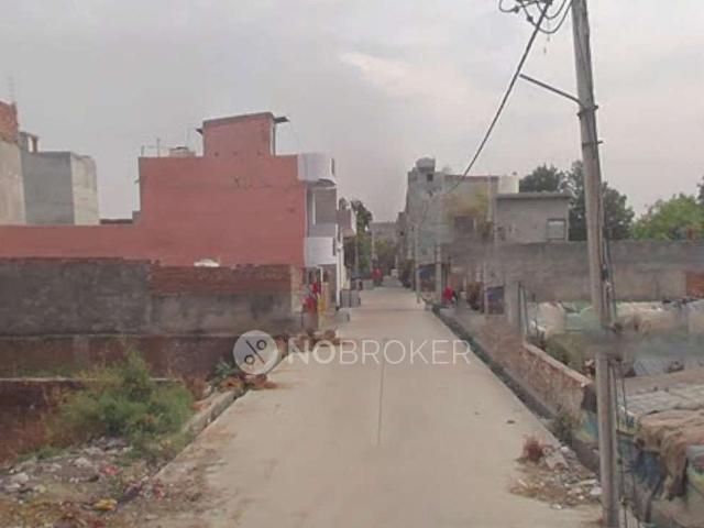 Property for sale in South West Delhi, Deri