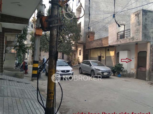 Property for sale in West Delhi, Deri