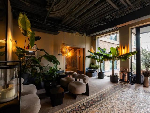 Apartment for rent in Brondesbury, Greater London
