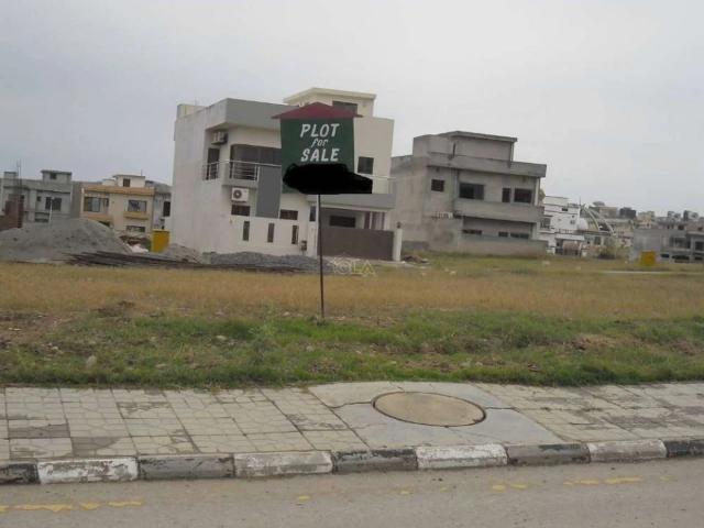 Land for sale in اسلام آباد, زون 1
