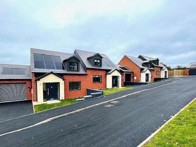 House for sale in West Midlands