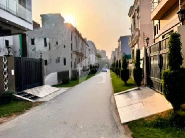 Property for sale in لاہور, لاہور ڈویژن