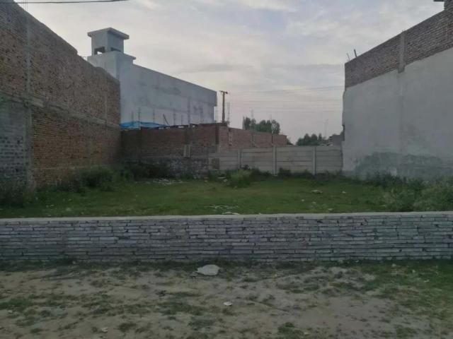 Land for sale in Peshawar, North West Frontier Province