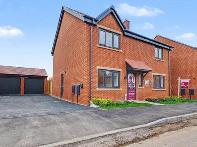 House for sale in Camp Hill, Warwickshire
