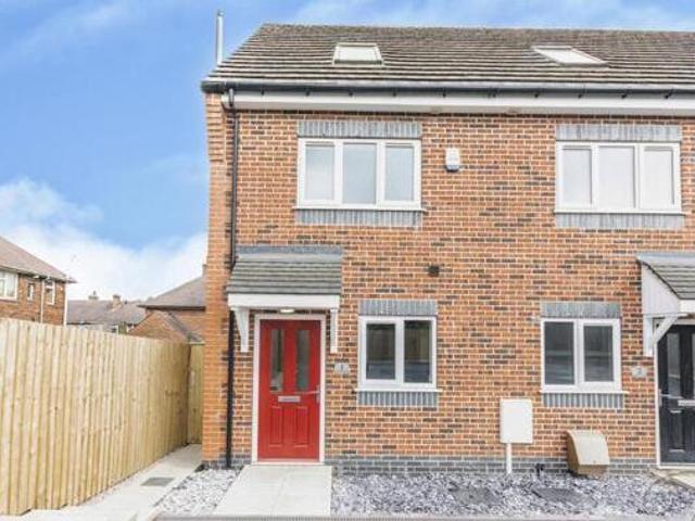 House for sale in Potters Corner, East Midlands