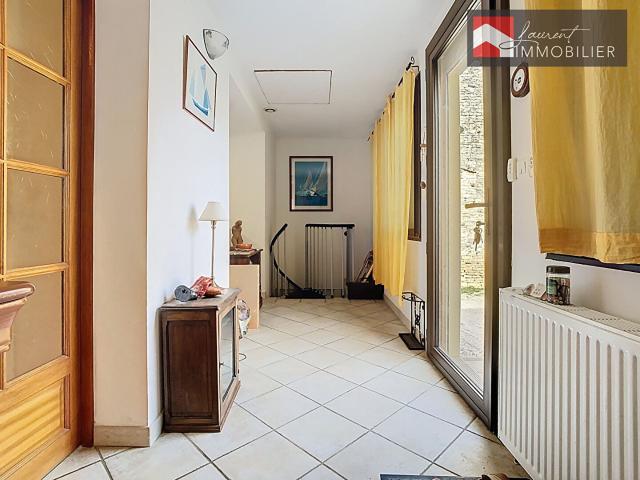 Maison vente à Mâcon, Tournus