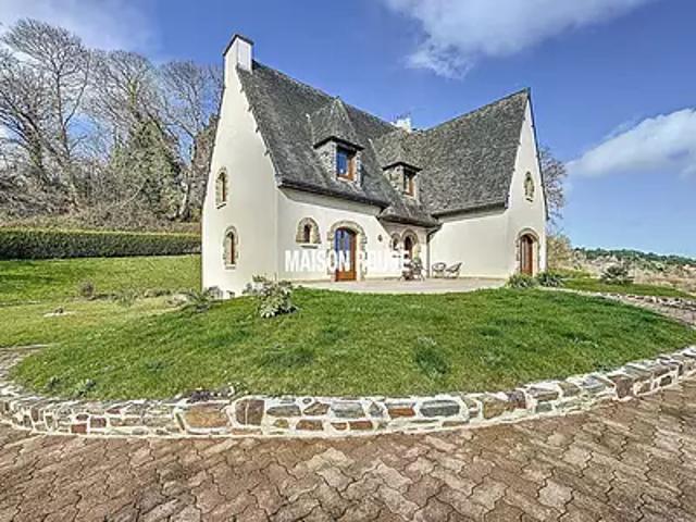 Maison vente à Guingamp, Bretagne