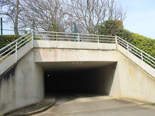 Garage vente à Guingamp, Bretagne