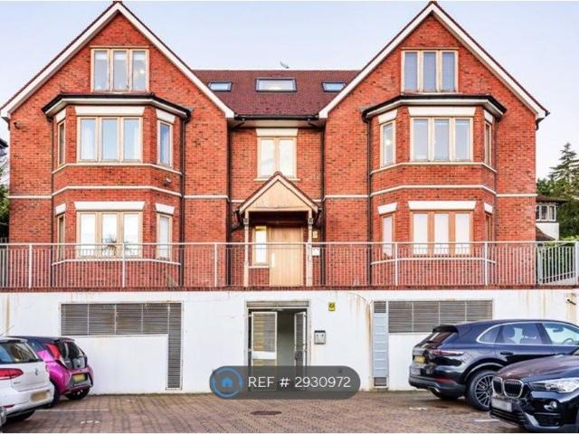 Apartment for rent in London Borough of Croydon, Purley