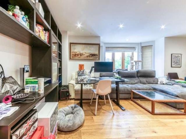 Apartment for rent in London Borough of Croydon, Greater London