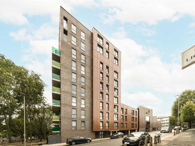 Apartment for rent in Battersea, Greater London