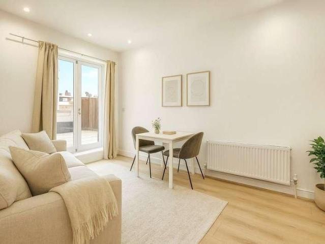 Apartment for rent in Cat Hill, Isle Of Man