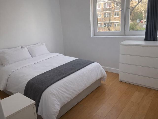 Room for rent in Rotherhithe, Greater London